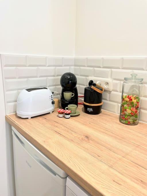 Hyper Centre Appartement Cosy Wifi Rodez Bagian luar foto