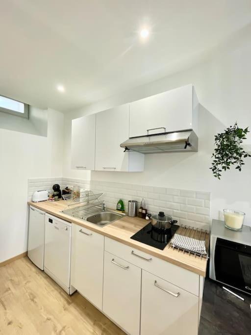 Hyper Centre Appartement Cosy Wifi Rodez Bagian luar foto