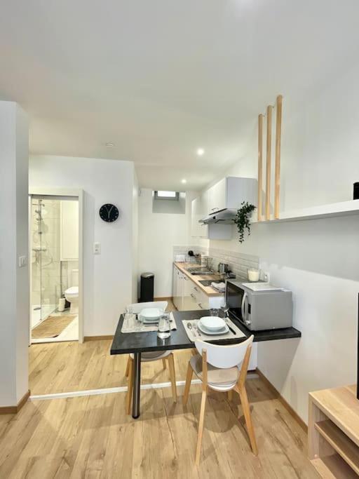 Hyper Centre Appartement Cosy Wifi Rodez Bagian luar foto
